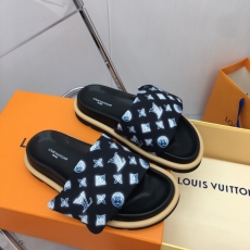 Louis Vuitton Slippers